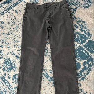 Men’s Banana Republic Charcoal Chino Pants Size 32/32 New Listing